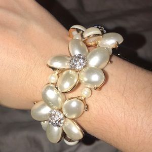 Cream Pearl costume Wedding bracelet